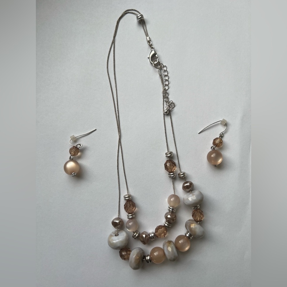 Elegant Silver and Brown Jewelry Set